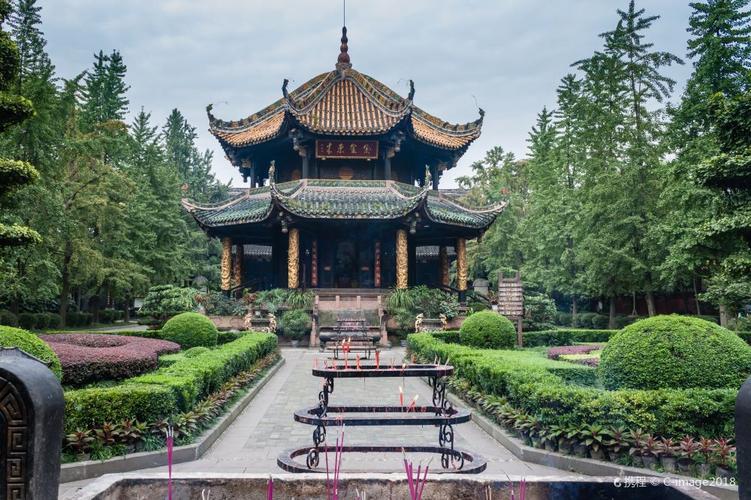 成都的旅游十大景点（成都旅游十大景点推荐）
