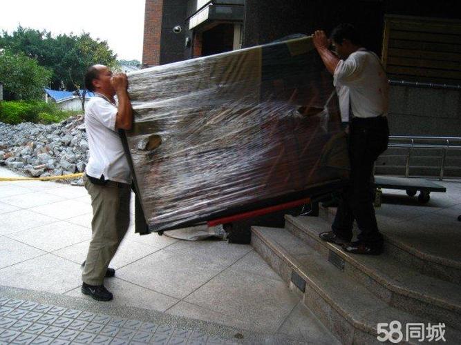 成都装修材料搬运费用（成都专业搬家需要多少钱）