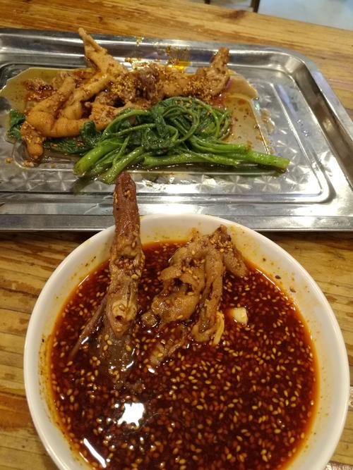 成都洪河美食（成都洪河美食推荐）
