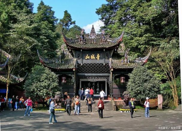 成都景点排名前十名（成都市区必去一日游）
