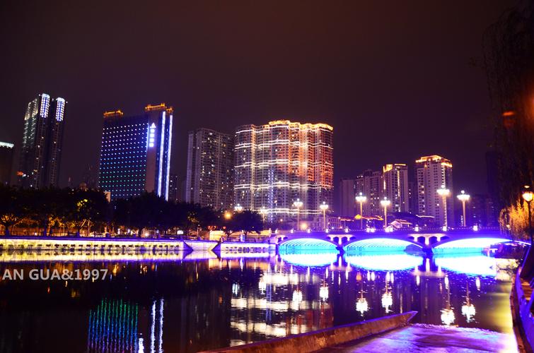成都好玩的夜景在哪里-成都好玩的夜景在哪里好玩