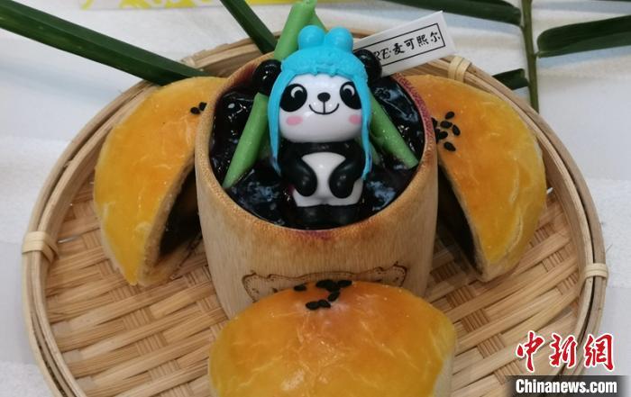 成都到熊猫基地美食（成都熊猫基地美食攻略）